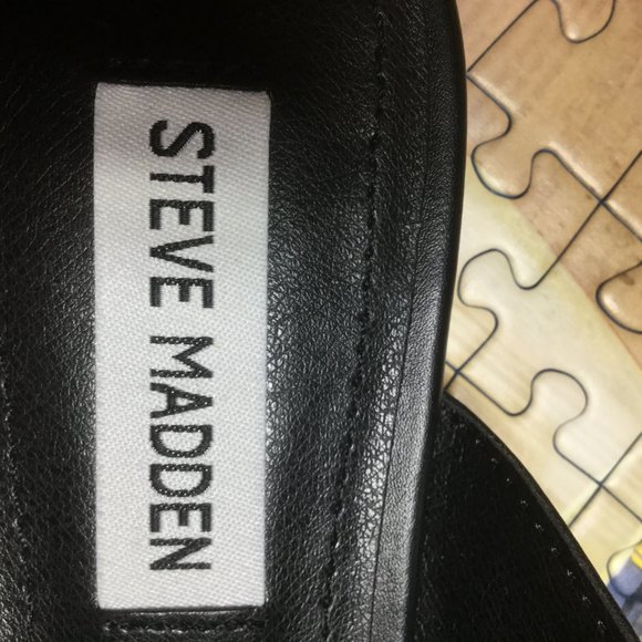 Steve Madden new without tags or box leather uppers Black with chain accents 8.5 - Picture 4 of 5